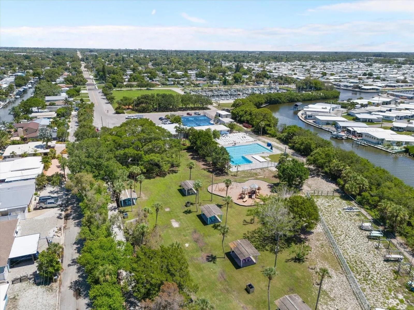 BAYSHORE GARDENS SEC 7 - Residential