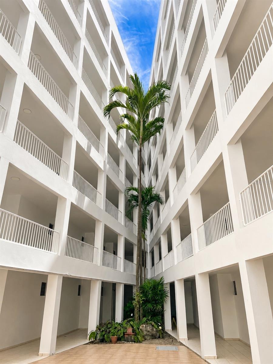 VICTORIA DEL MAR - Residential