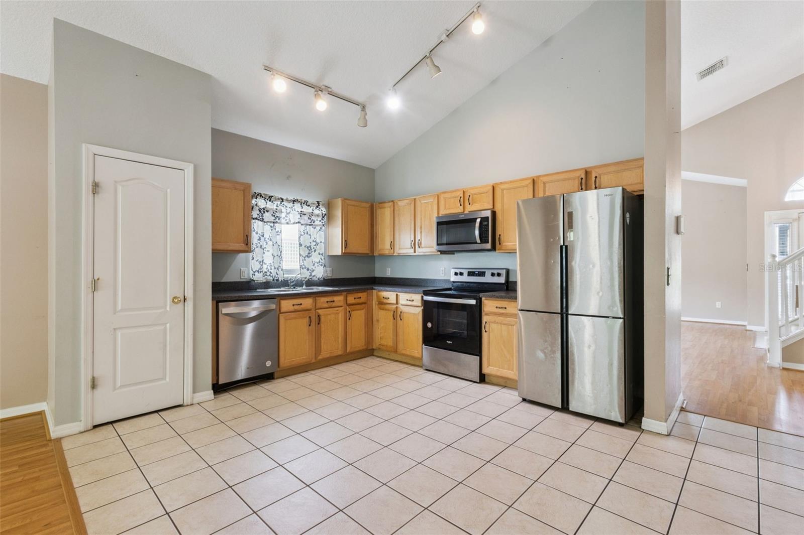 SANDY RIDGE PH 01 - Residential