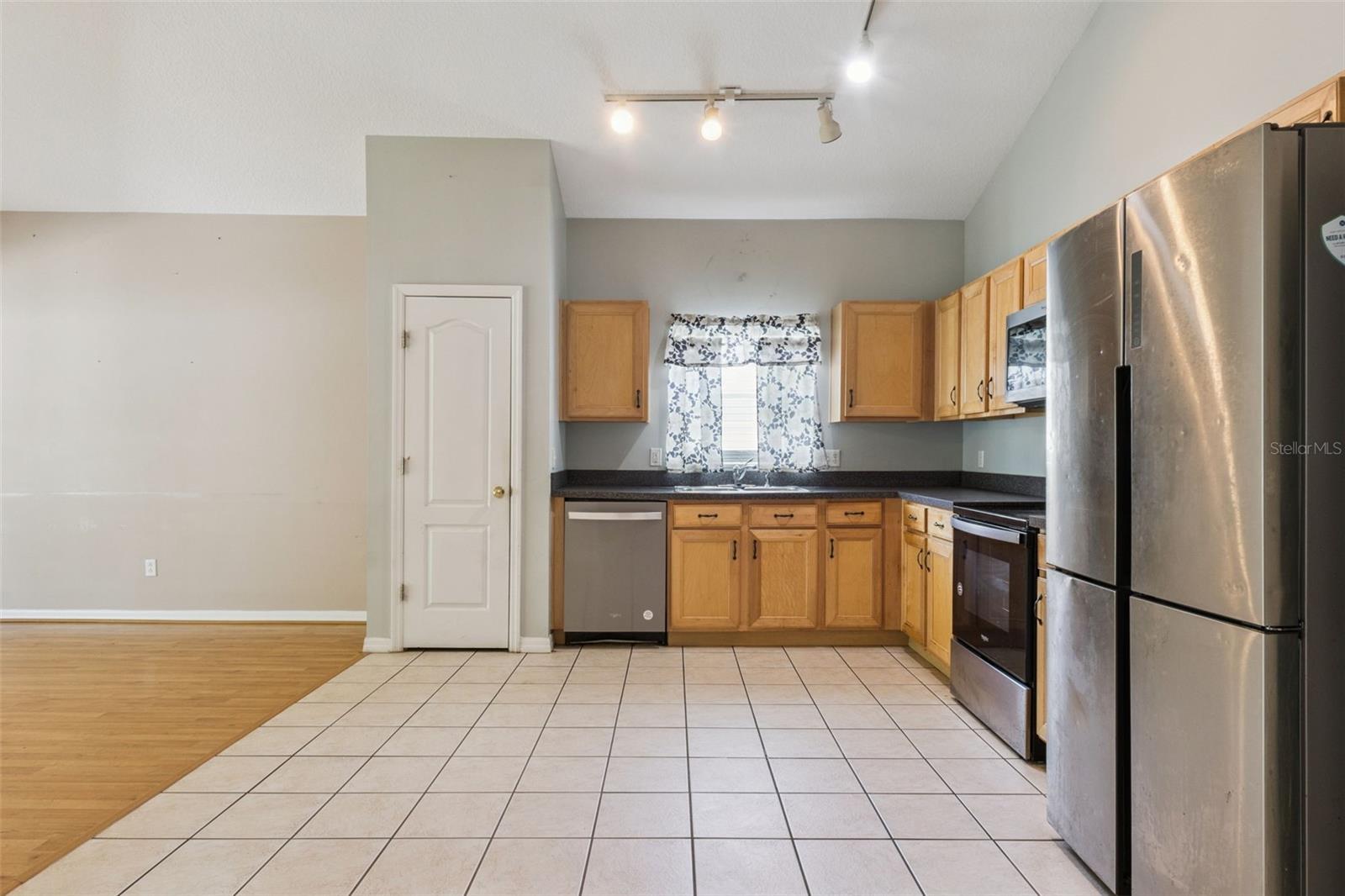 SANDY RIDGE PH 01 - Residential