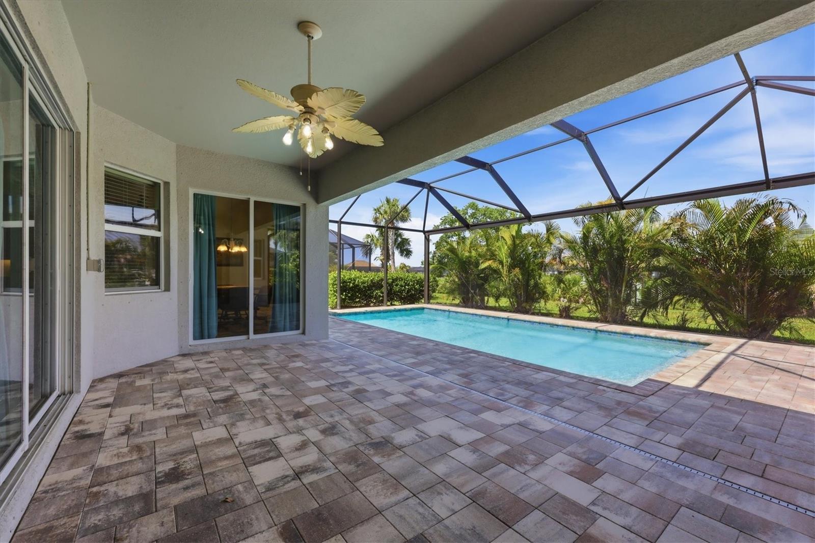 HARBOR WEST - Residential