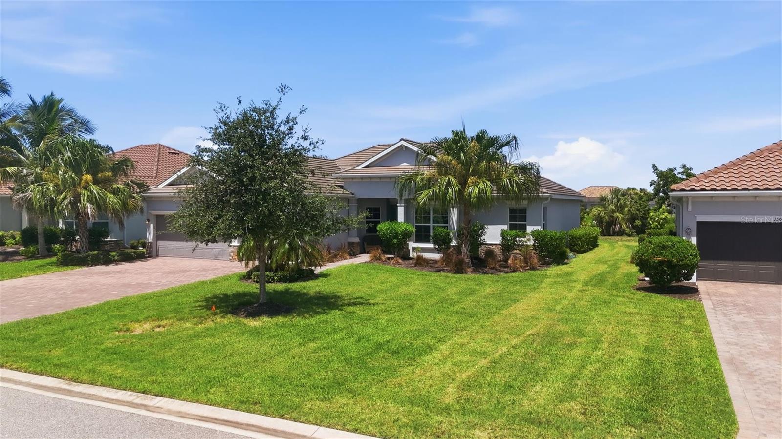 HARBOR WEST - Residential