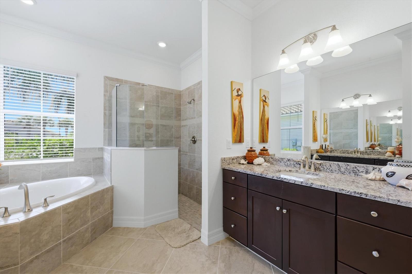 HARBOR WEST - Residential