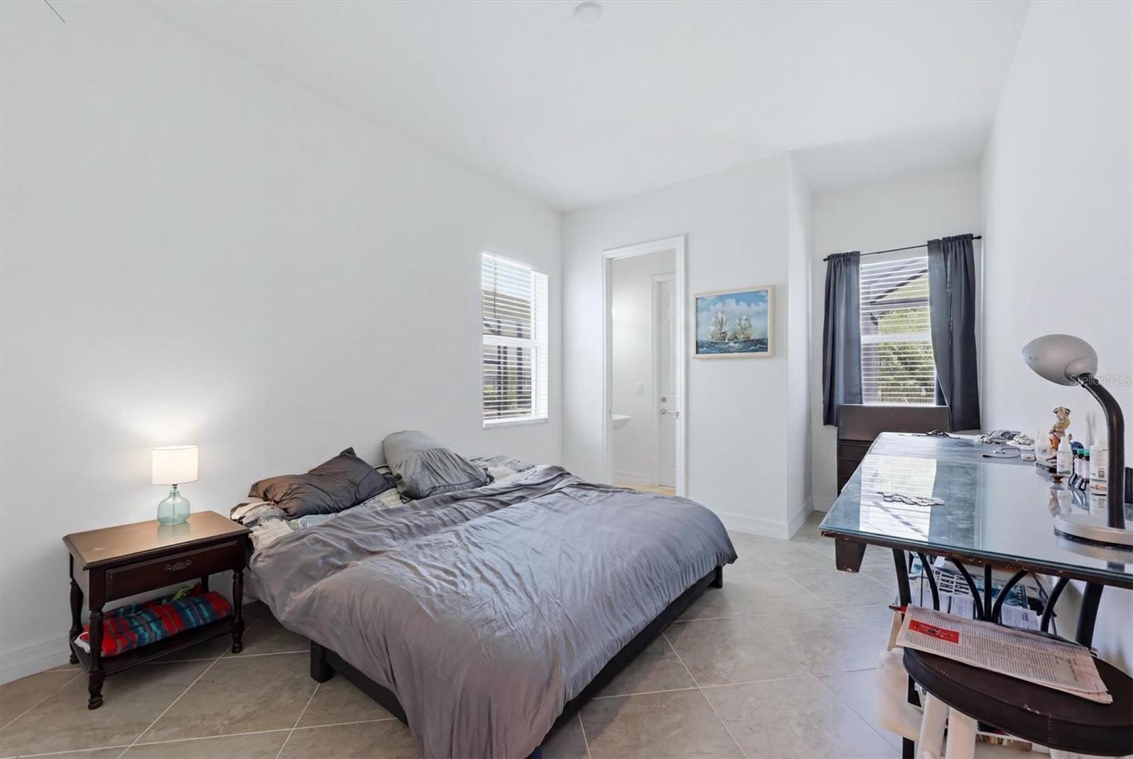 HARBOR WEST - Residential