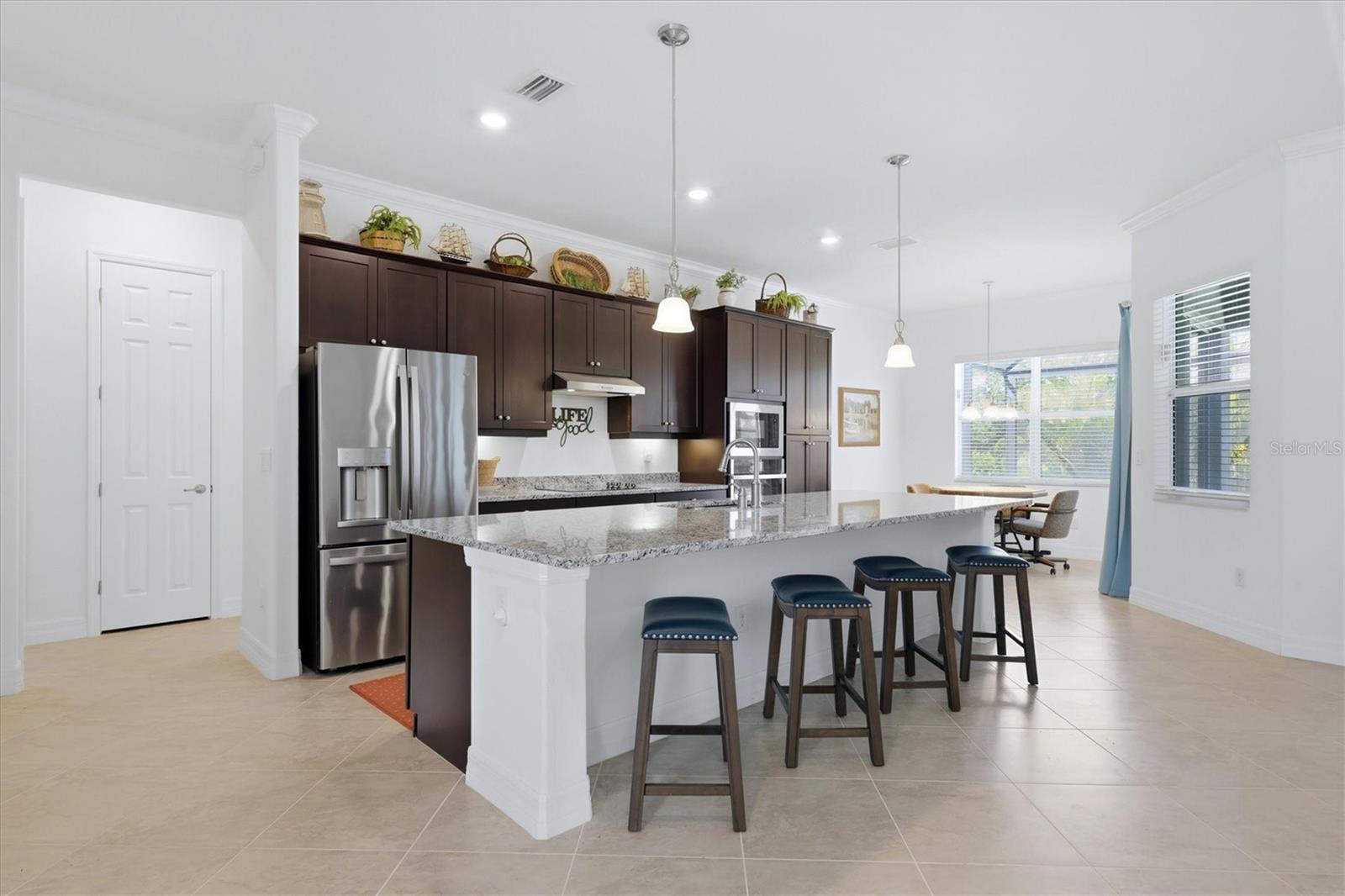 HARBOR WEST - Residential