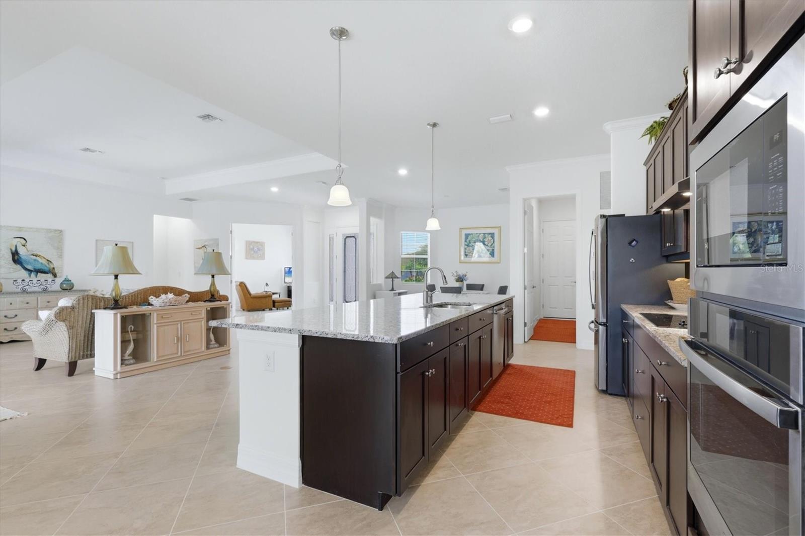 HARBOR WEST - Residential