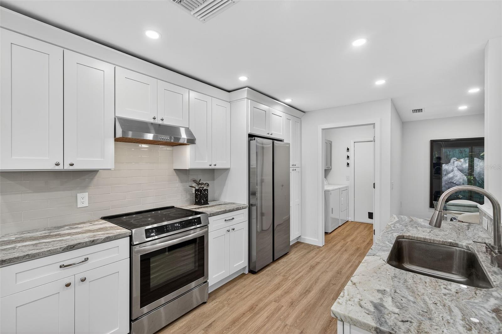 HERITAGE LAKE - Residential