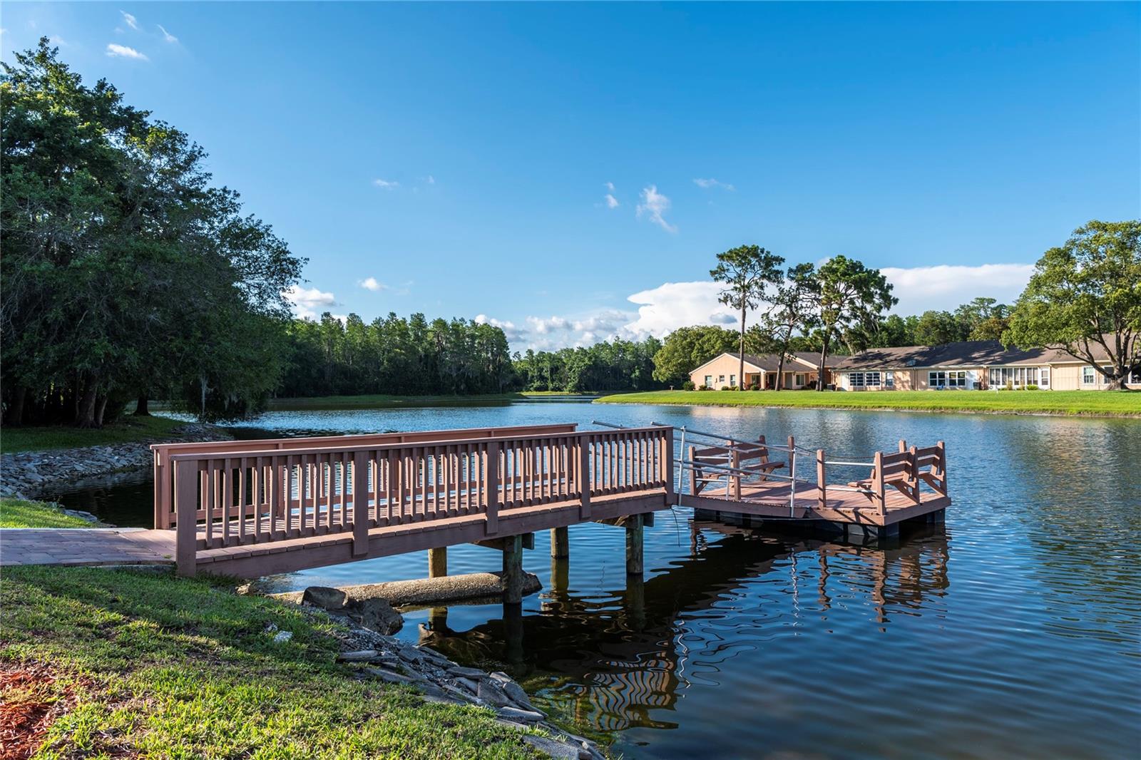 HERITAGE LAKE - Residential
