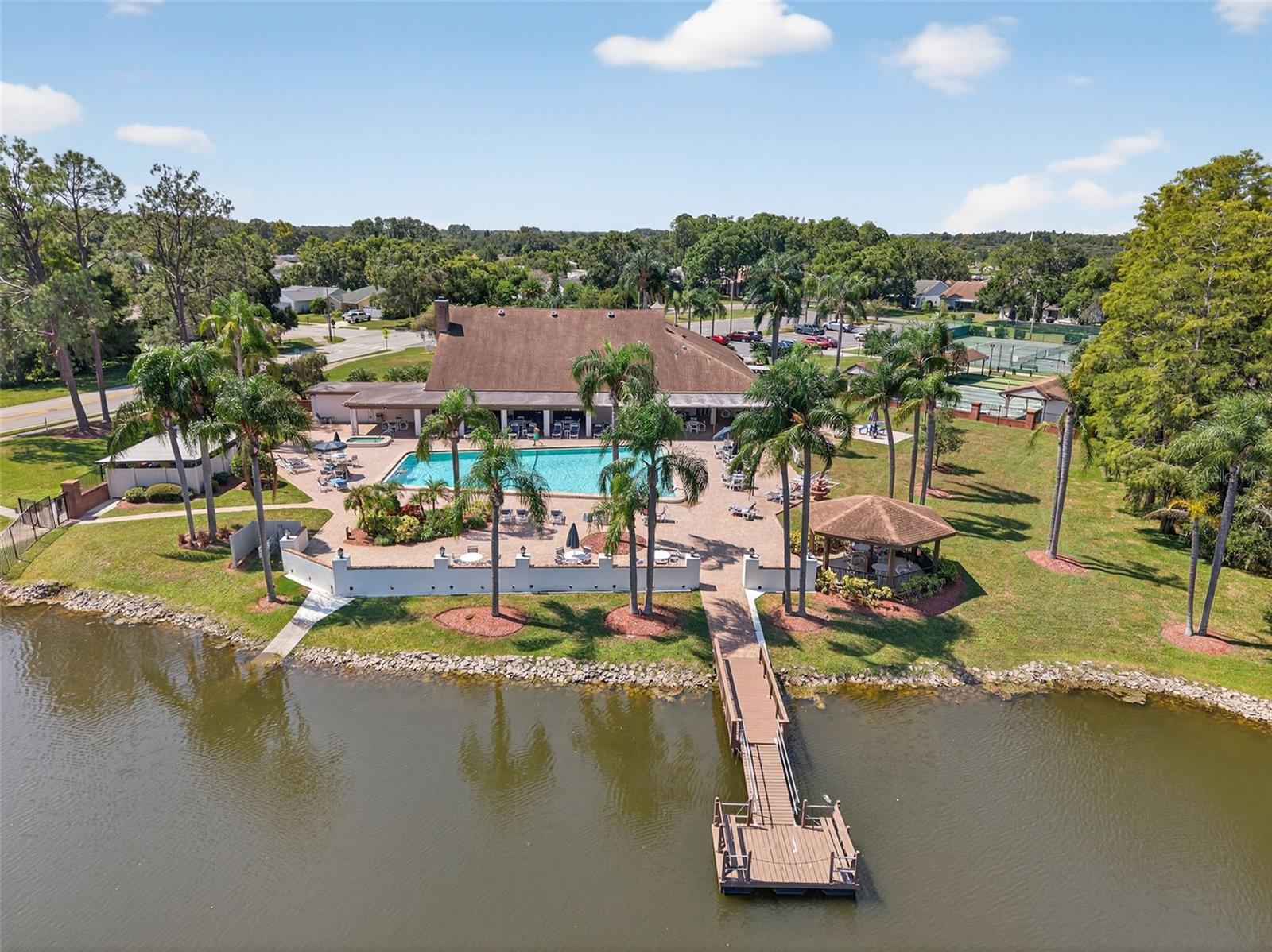 HERITAGE LAKE - Residential