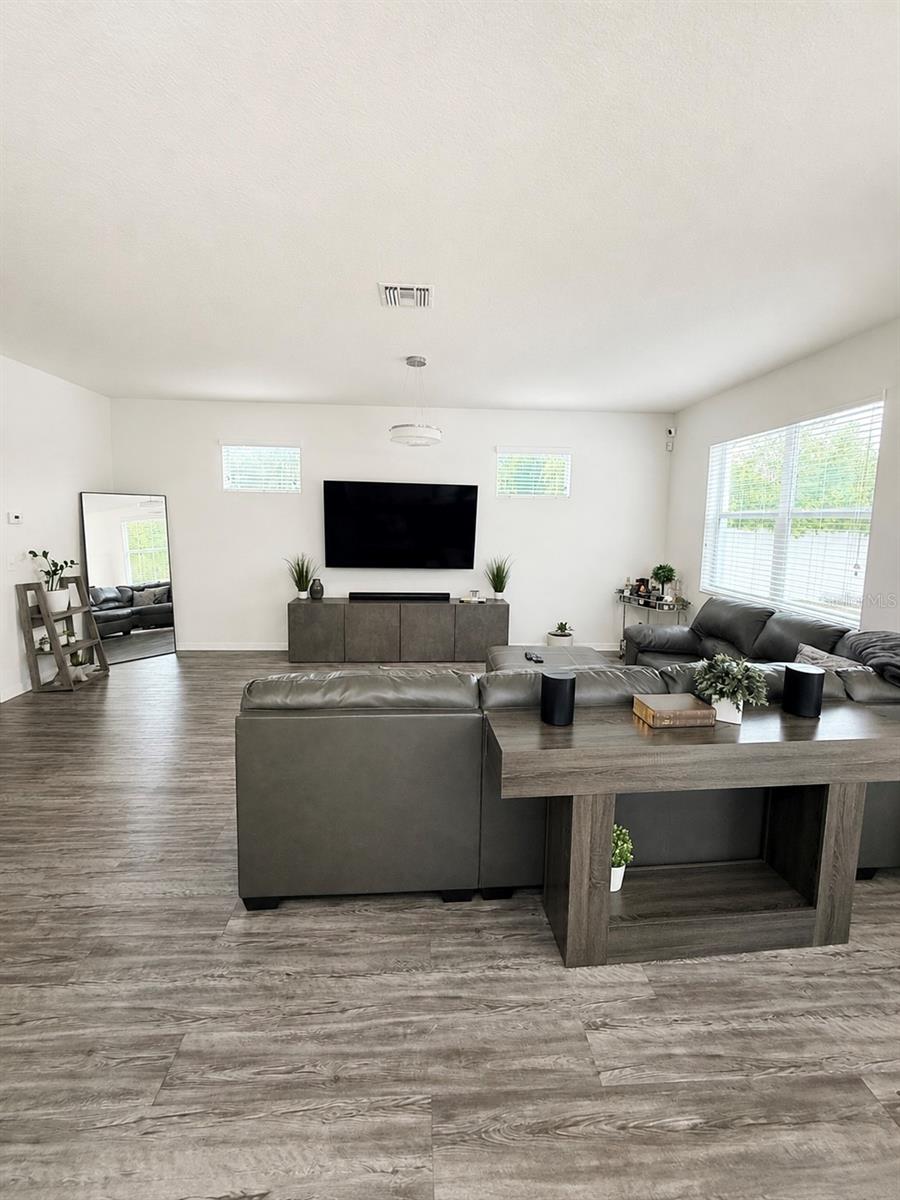 RIVER GROVE PARK - Residential