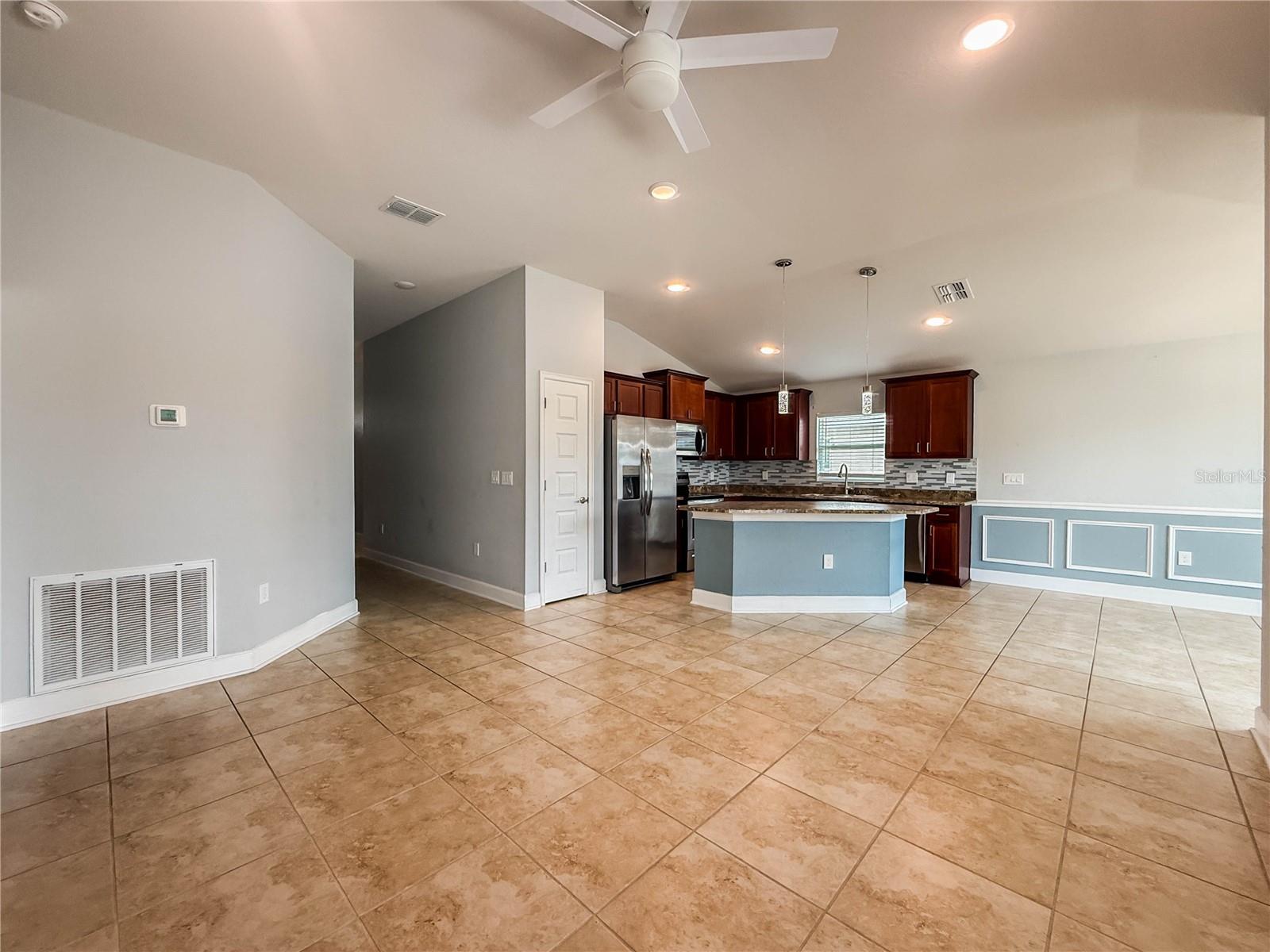CITRUS LNDG - Residential Lease