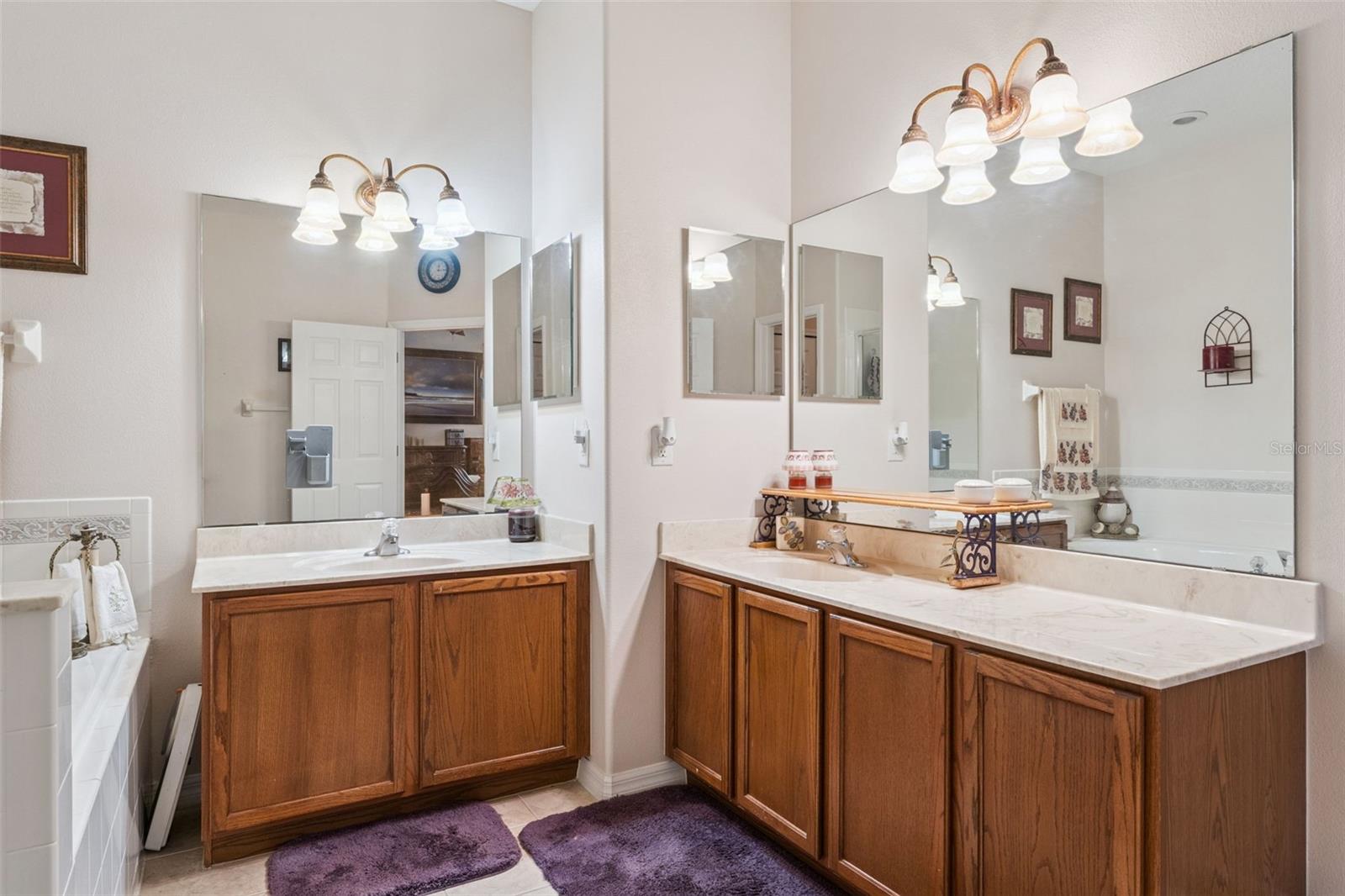TIVOLI WOODS VILLAGE C 51 84 - Residential