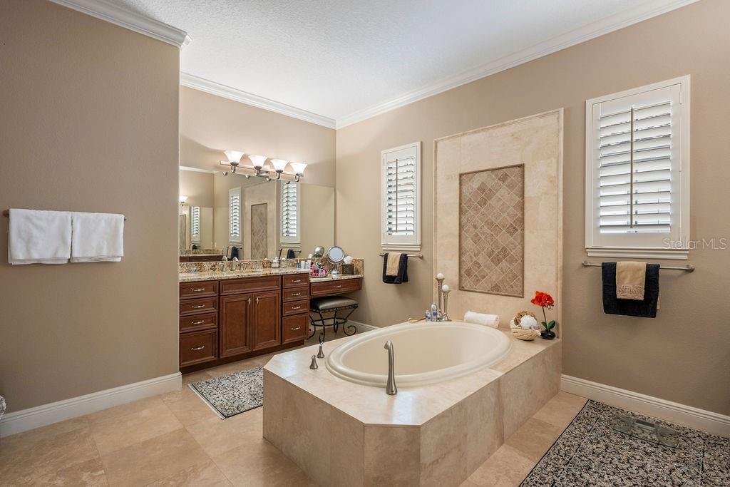 WATERSTONE - Residential