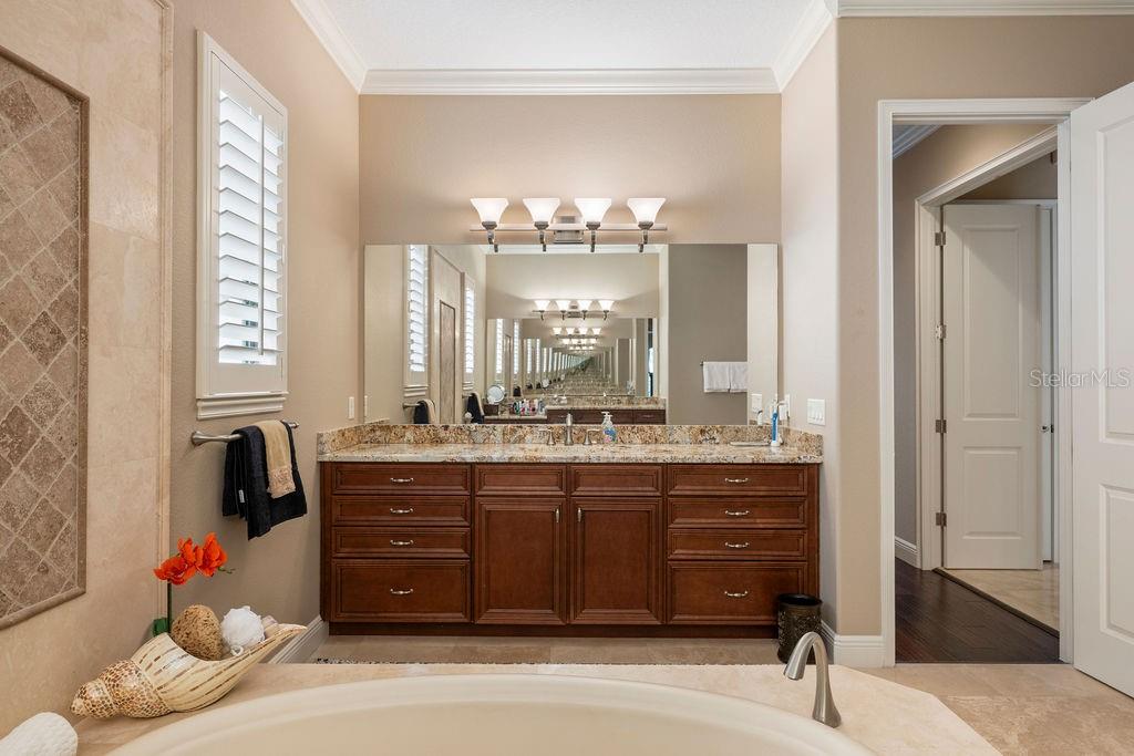 WATERSTONE - Residential