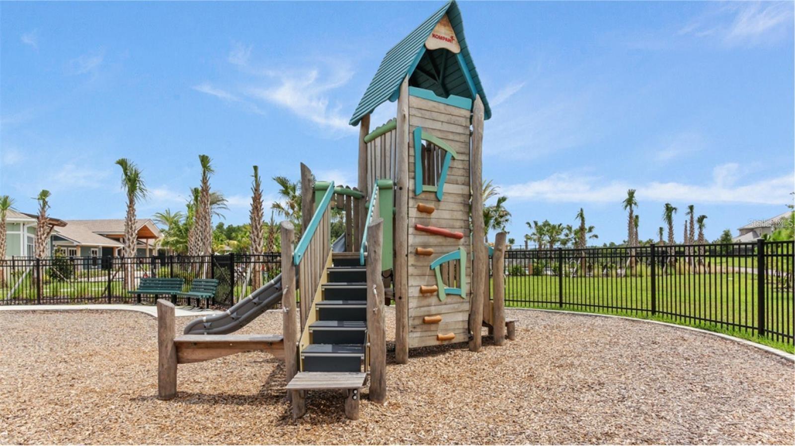 STOREY PARK - Residential Lease
