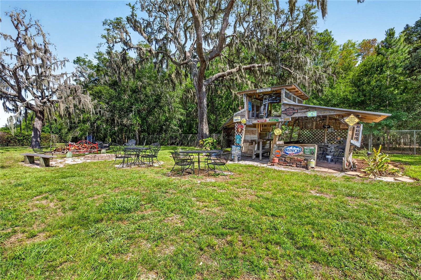 GOLDEN ACRES - Residential