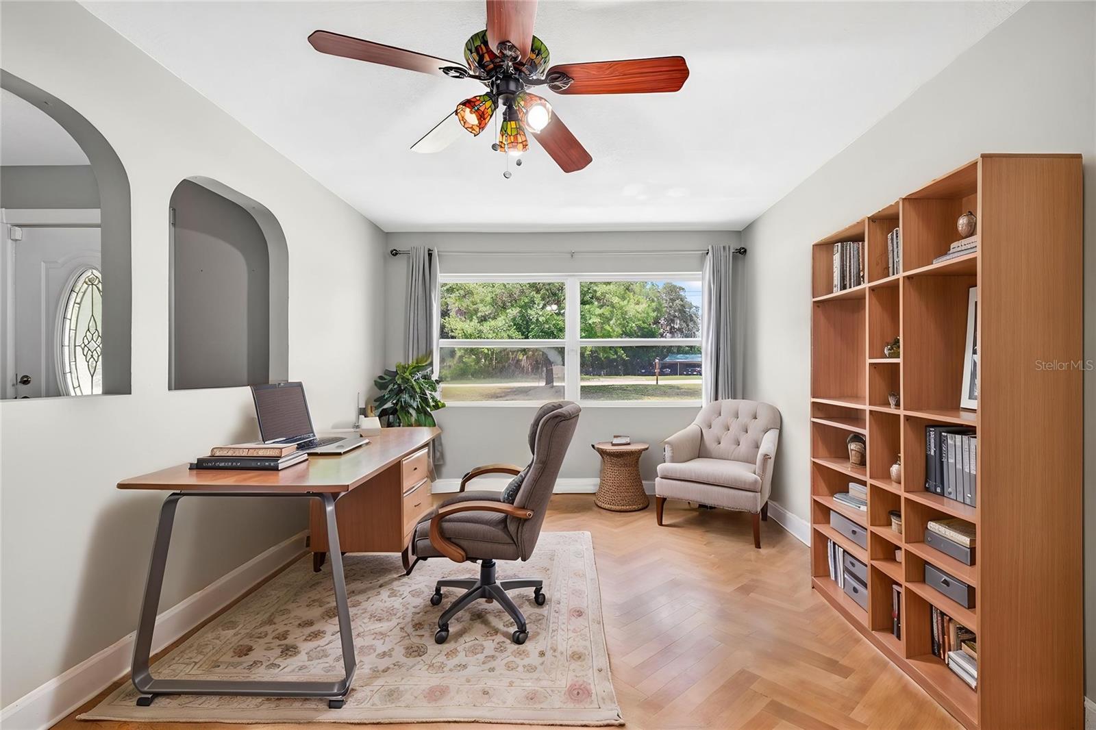 GOLDEN ACRES - Residential