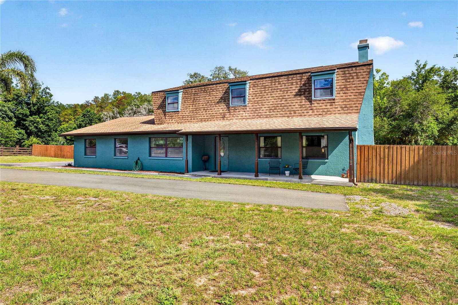 GOLDEN ACRES - Residential