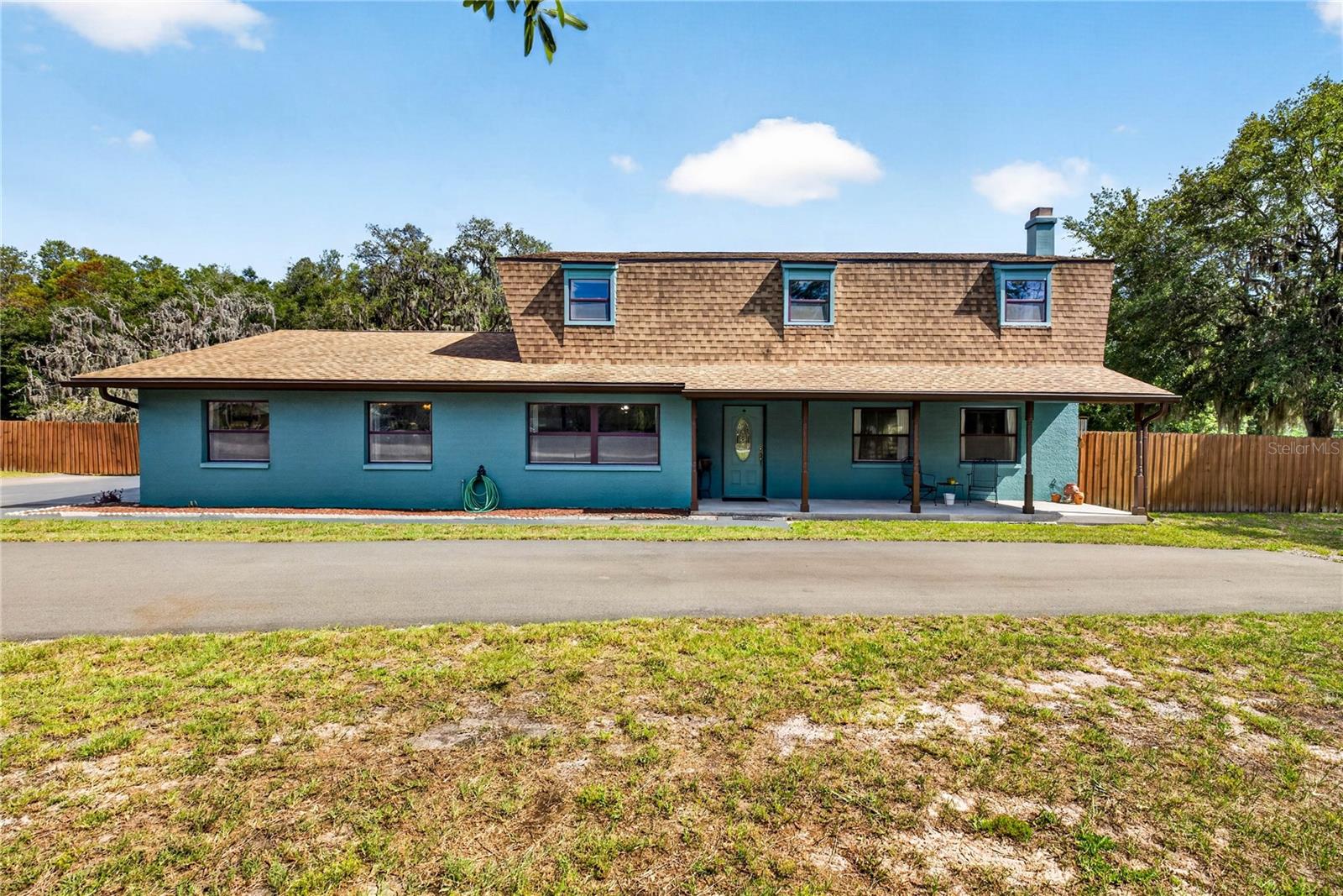 GOLDEN ACRES - Residential