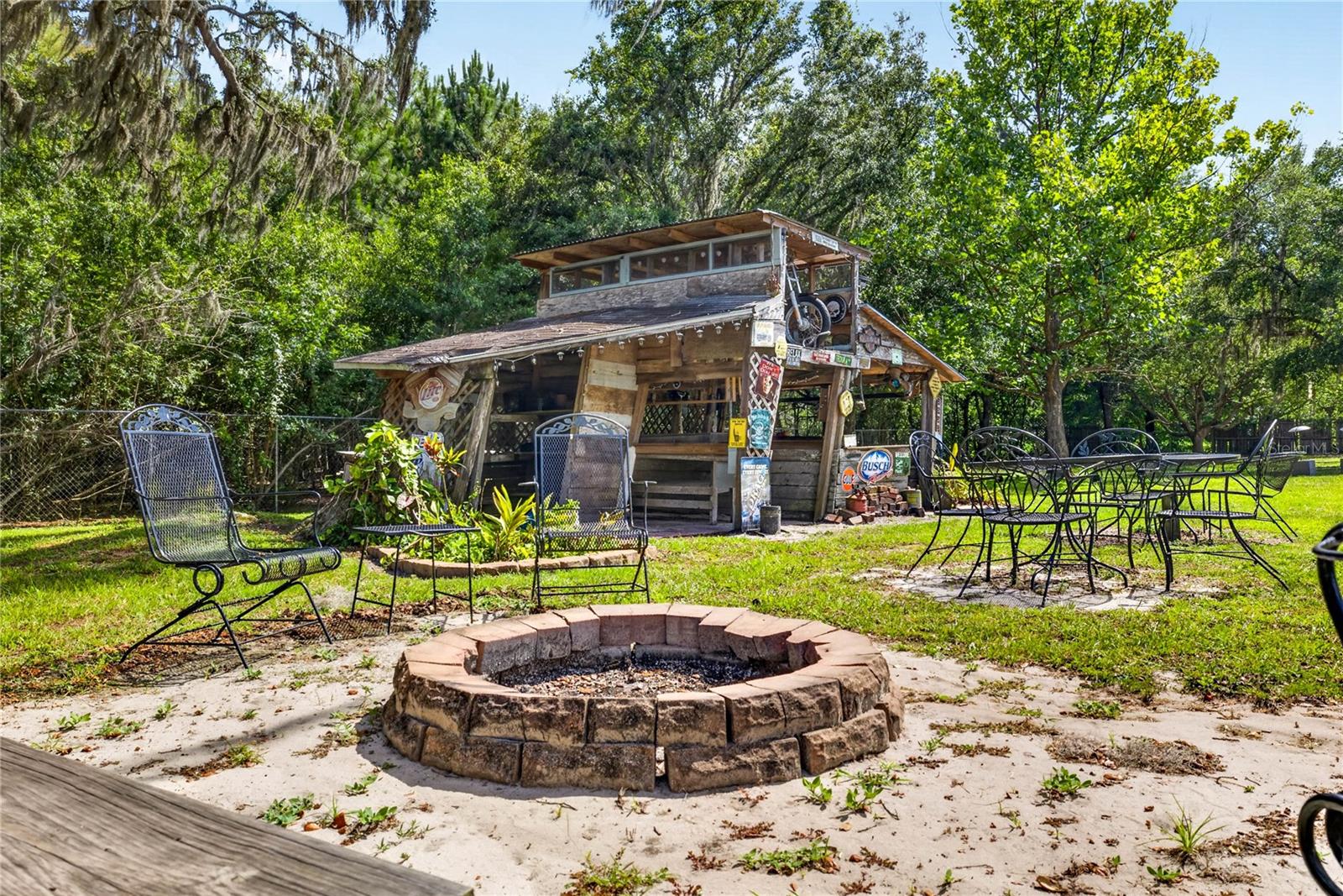GOLDEN ACRES - Residential