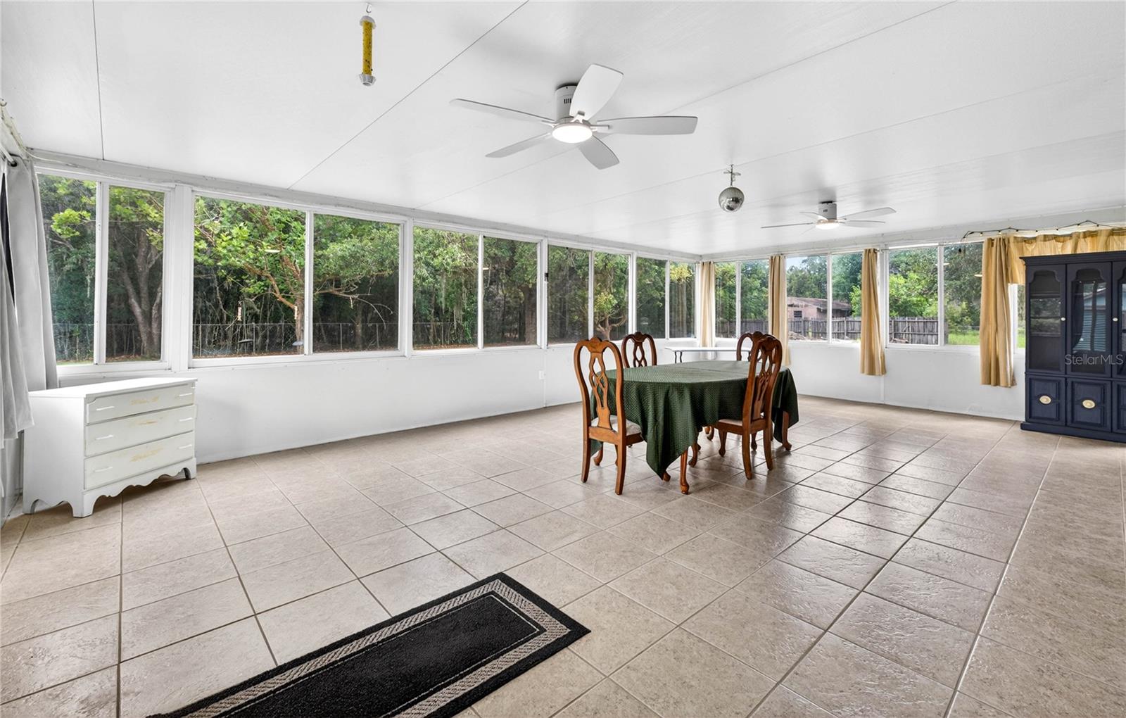 GOLDEN ACRES - Residential