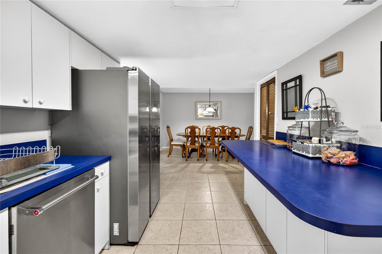 GOLDEN ACRES - Residential