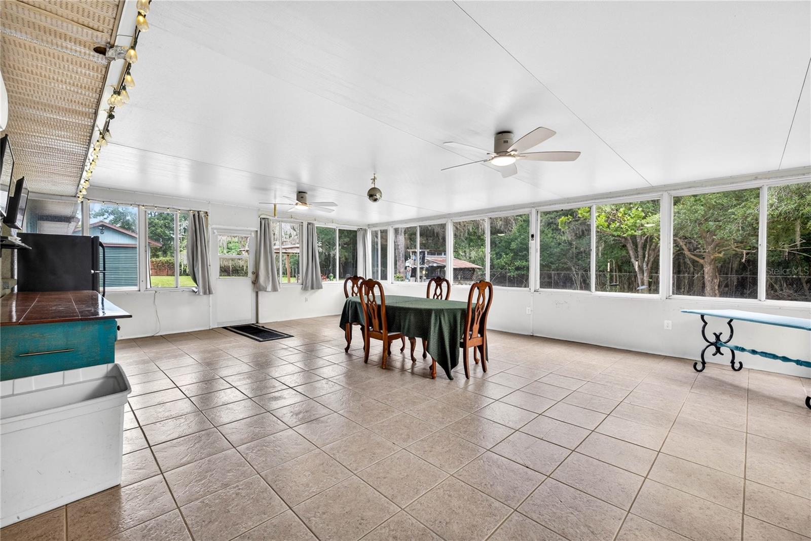 GOLDEN ACRES - Residential