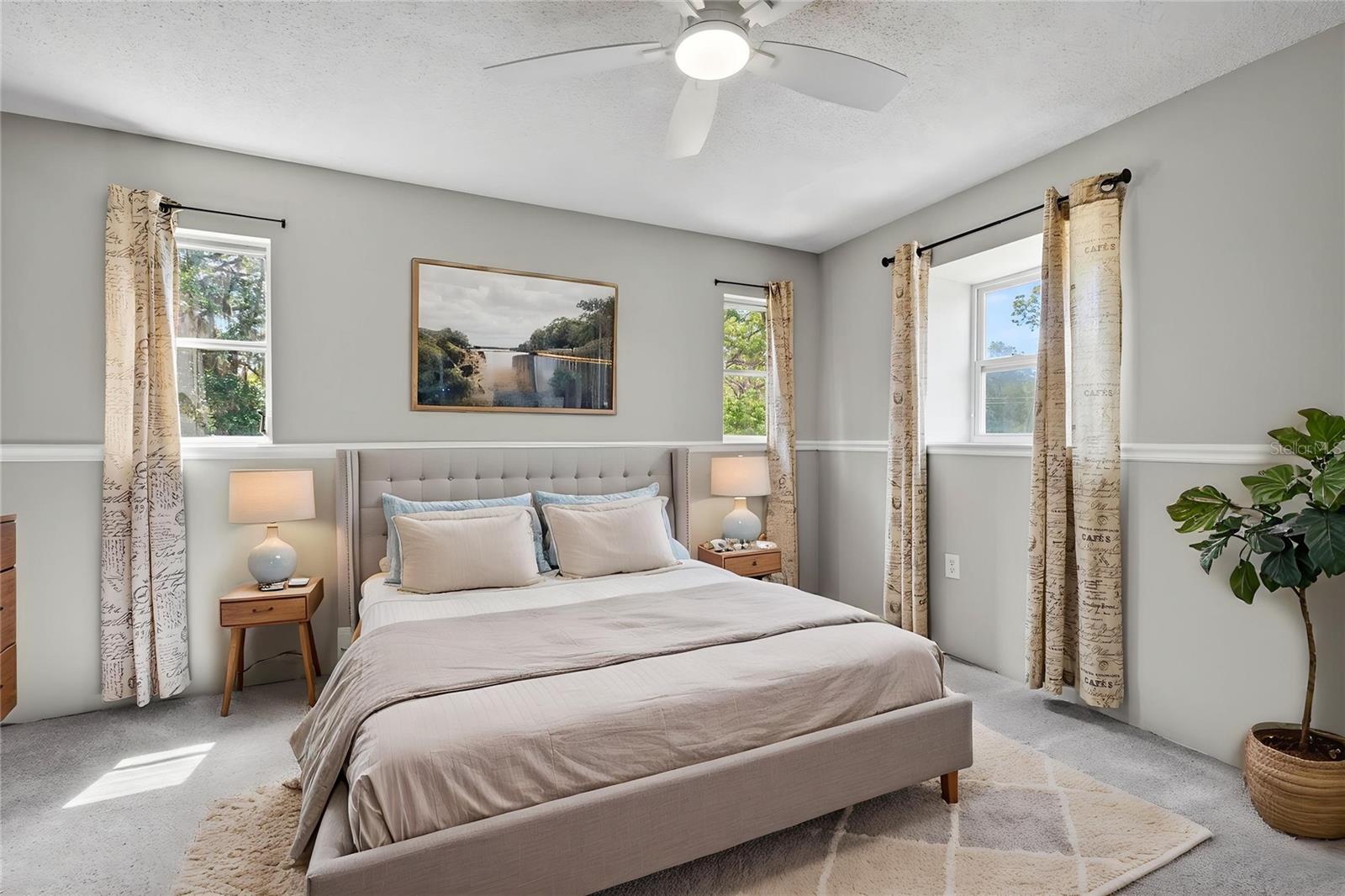 GOLDEN ACRES - Residential
