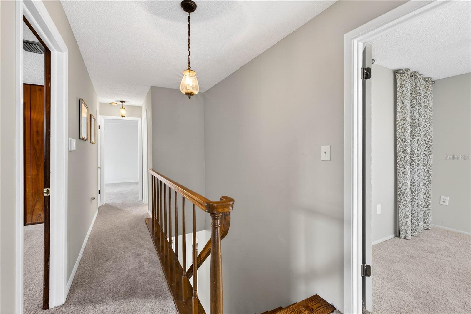 GOLDEN ACRES - Residential