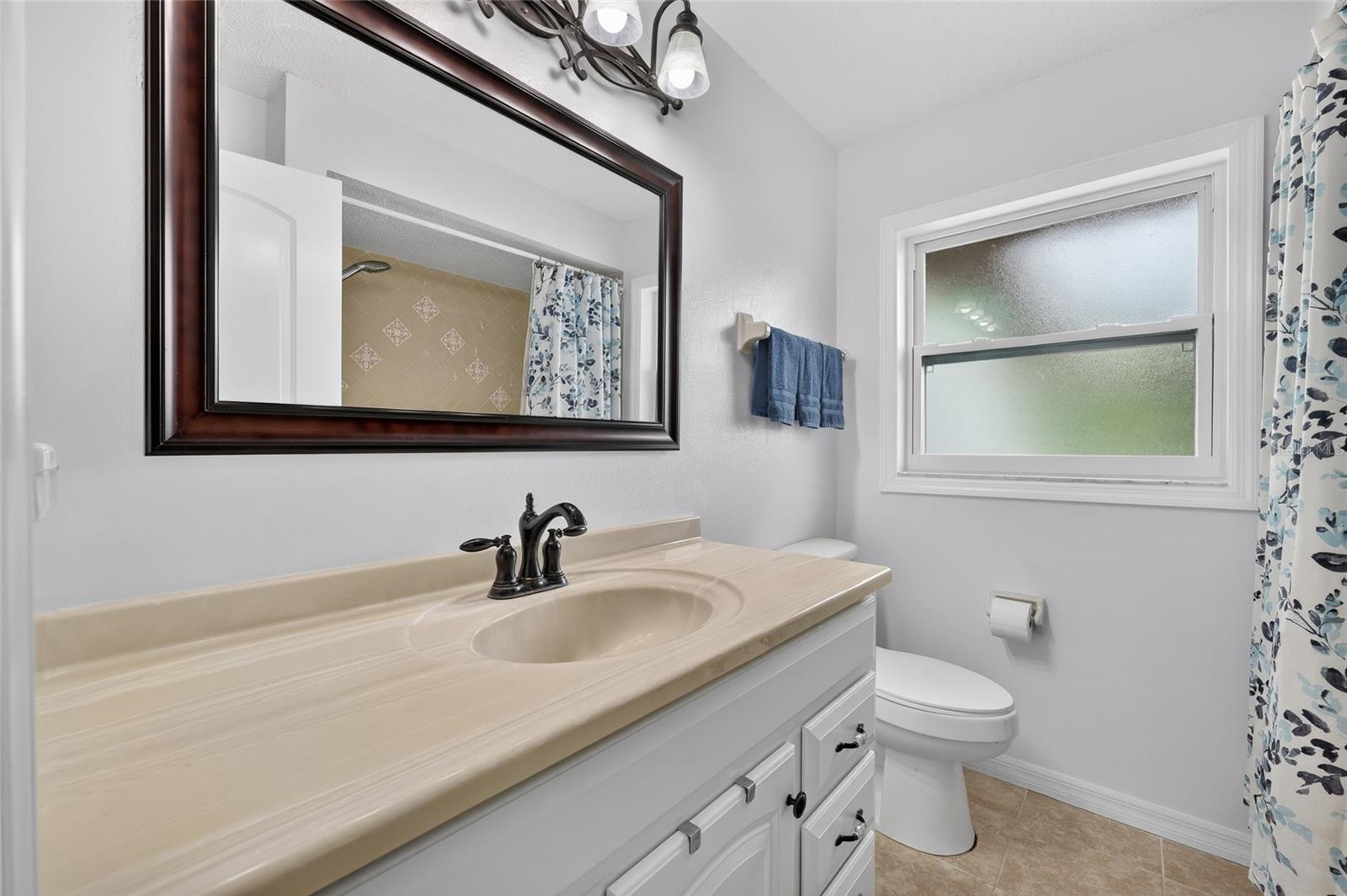 TROPICAL GULF ACRES UN 02 - Residential