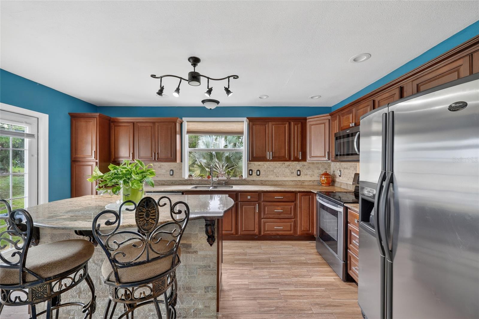 TROPICAL GULF ACRES UN 02 - Residential
