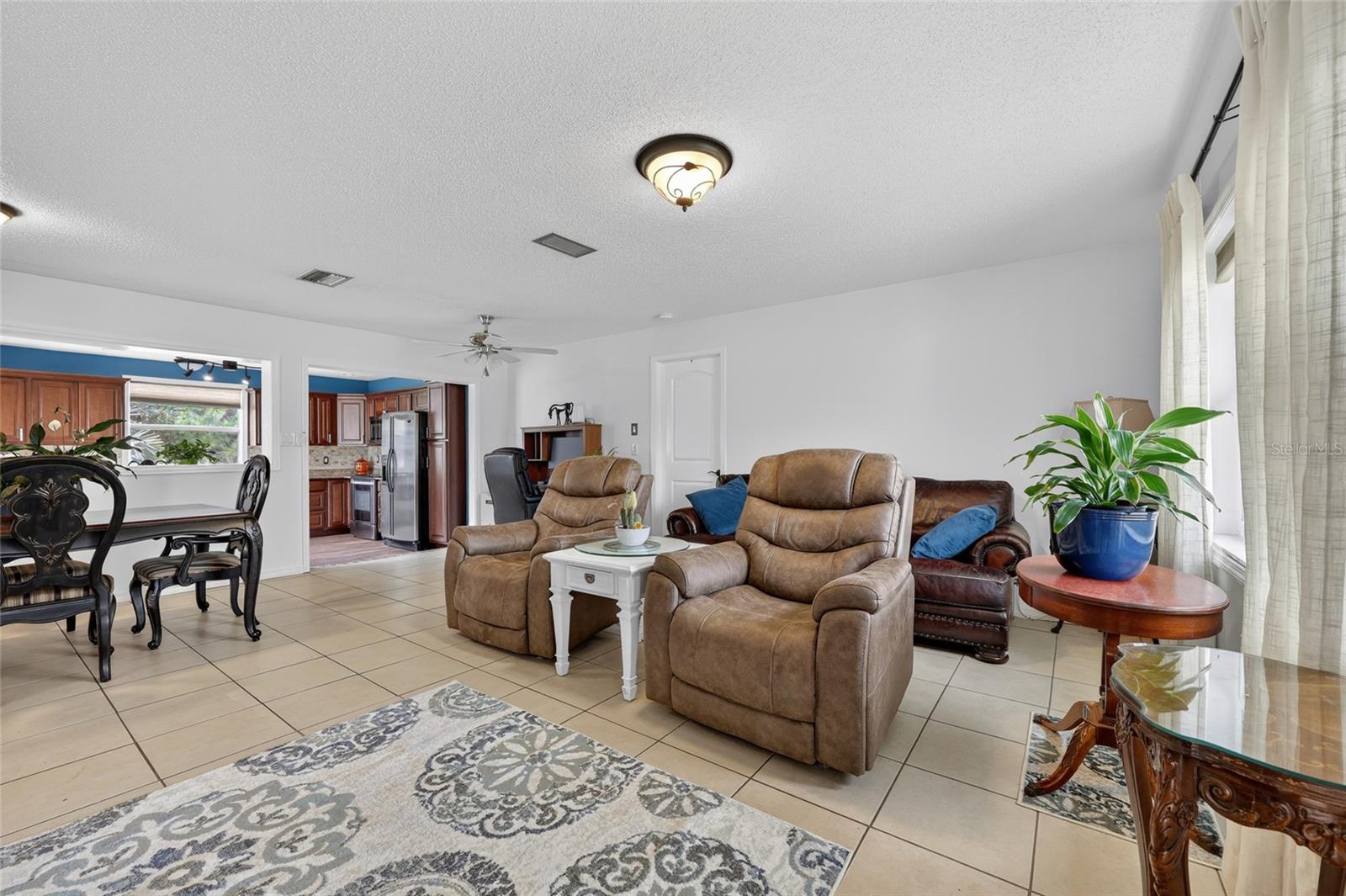 TROPICAL GULF ACRES UN 02 - Residential