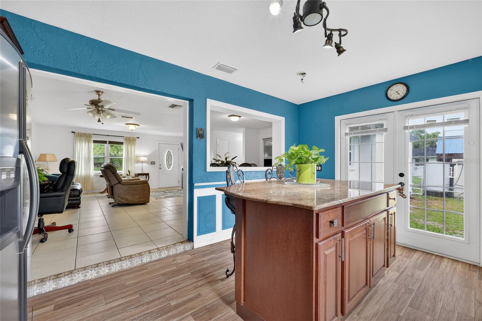 TROPICAL GULF ACRES UN 02 - Residential