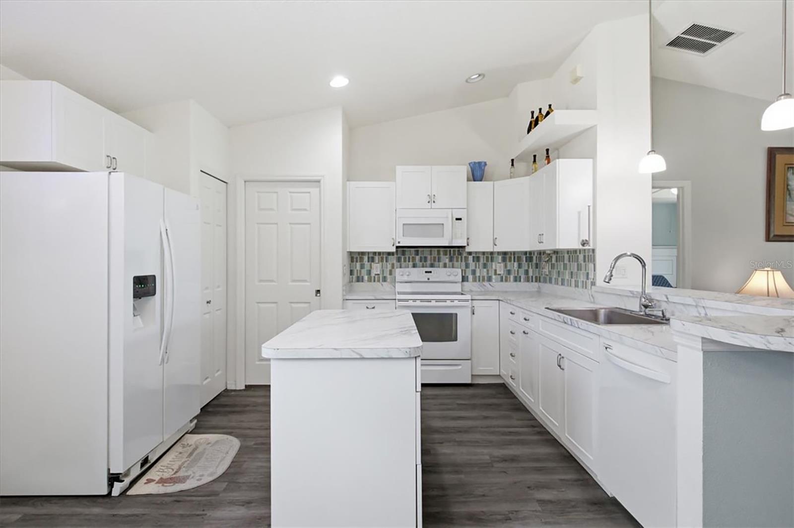 CYPRESS POND ESTATES - Residential
