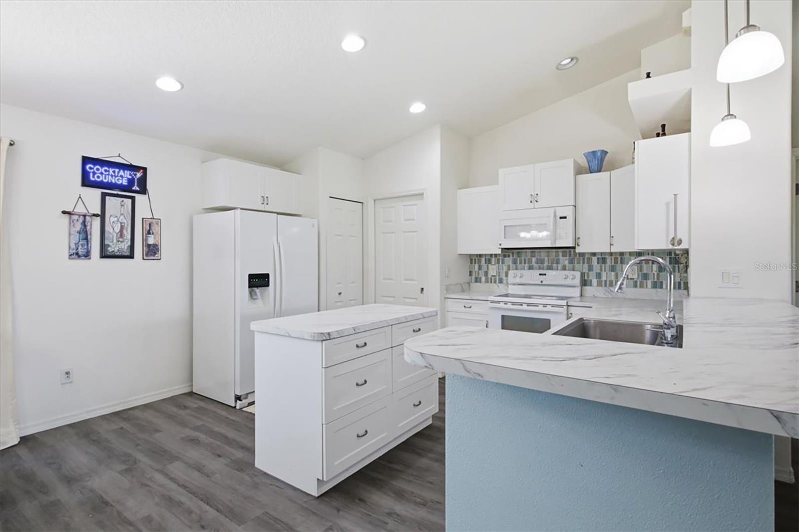 CYPRESS POND ESTATES - Residential