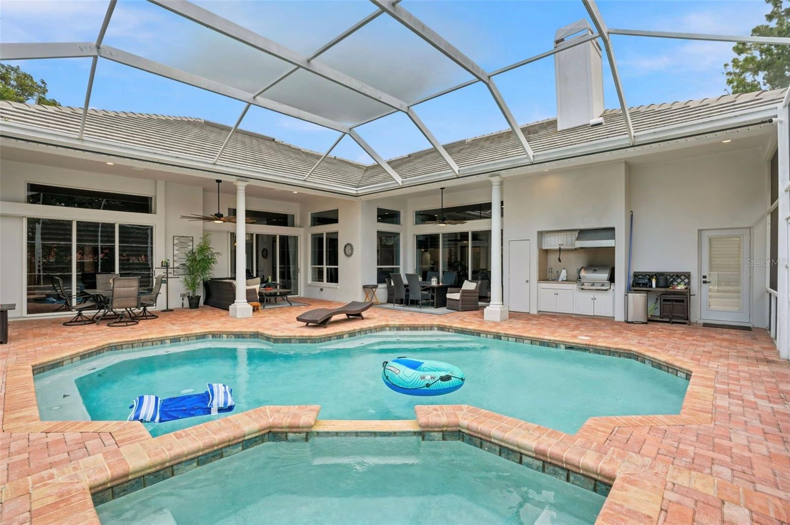 FAIRWAY VILLAGE 02 LAURELWOOD - Residential