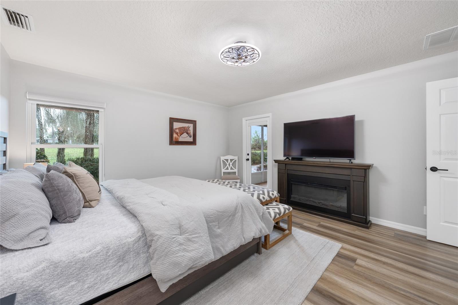GOLDEN HILLS TURF & COUNTRY CLUB - Residential