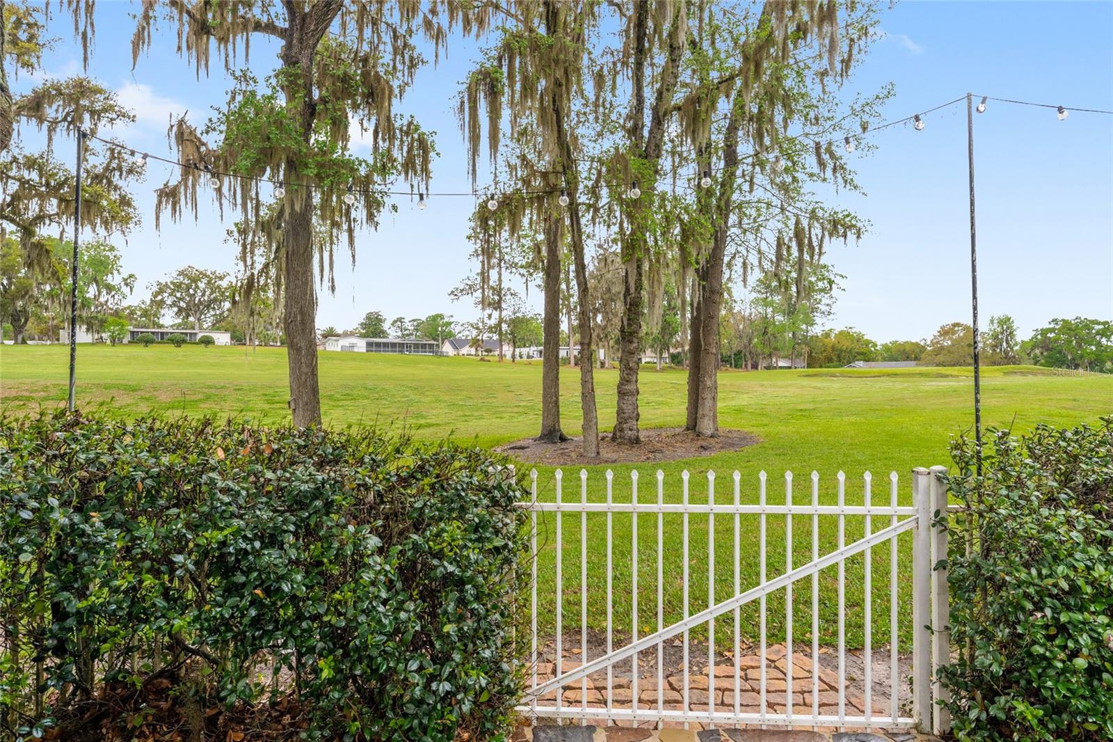 GOLDEN HILLS TURF & COUNTRY CLUB - Residential