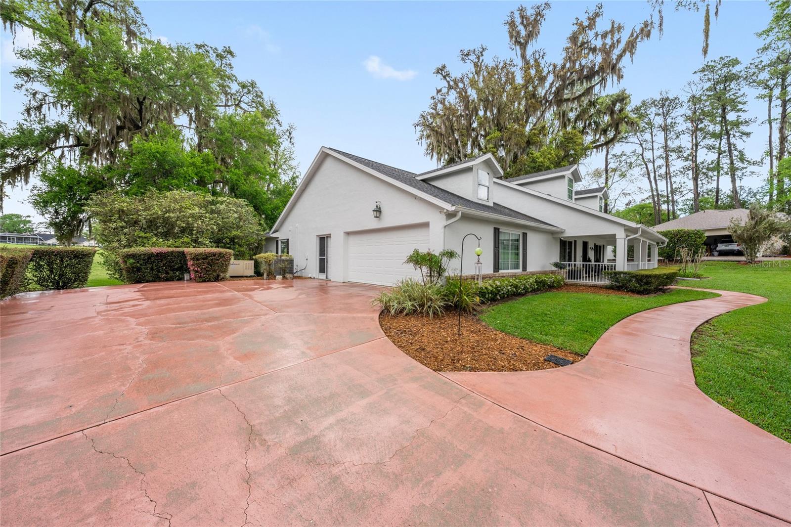 GOLDEN HILLS TURF & COUNTRY CLUB - Residential