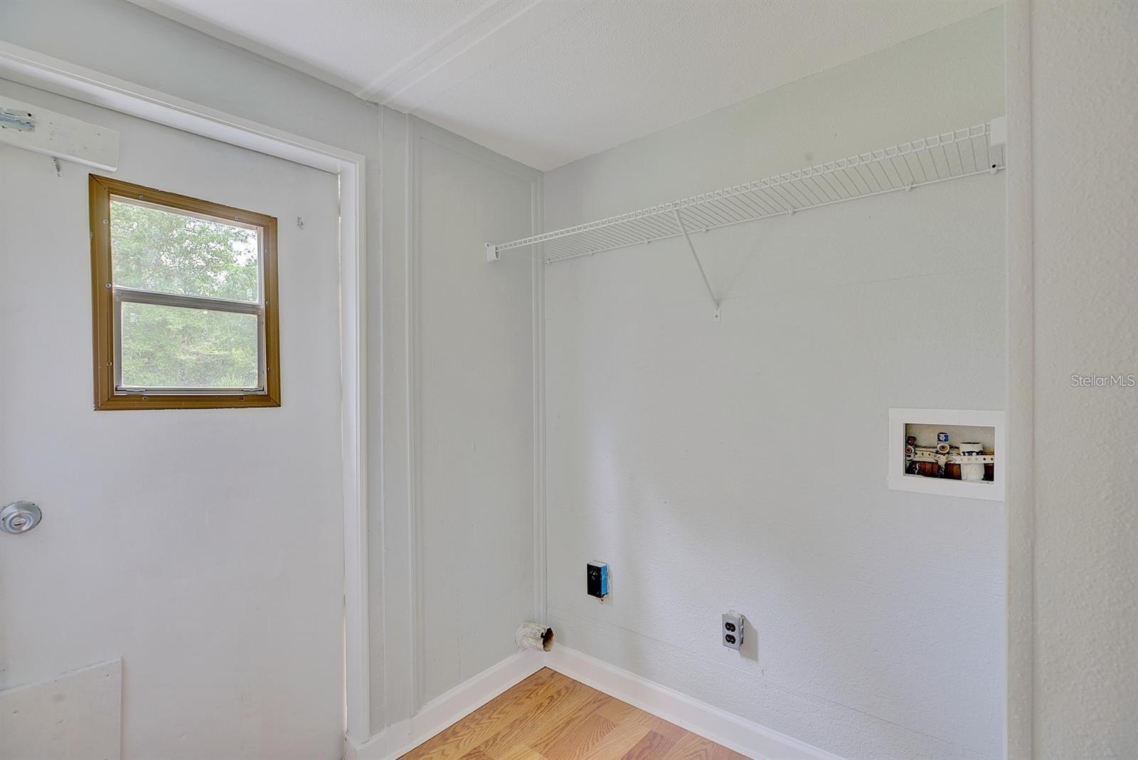 LEISURE ACRES UNIT 01 - Residential