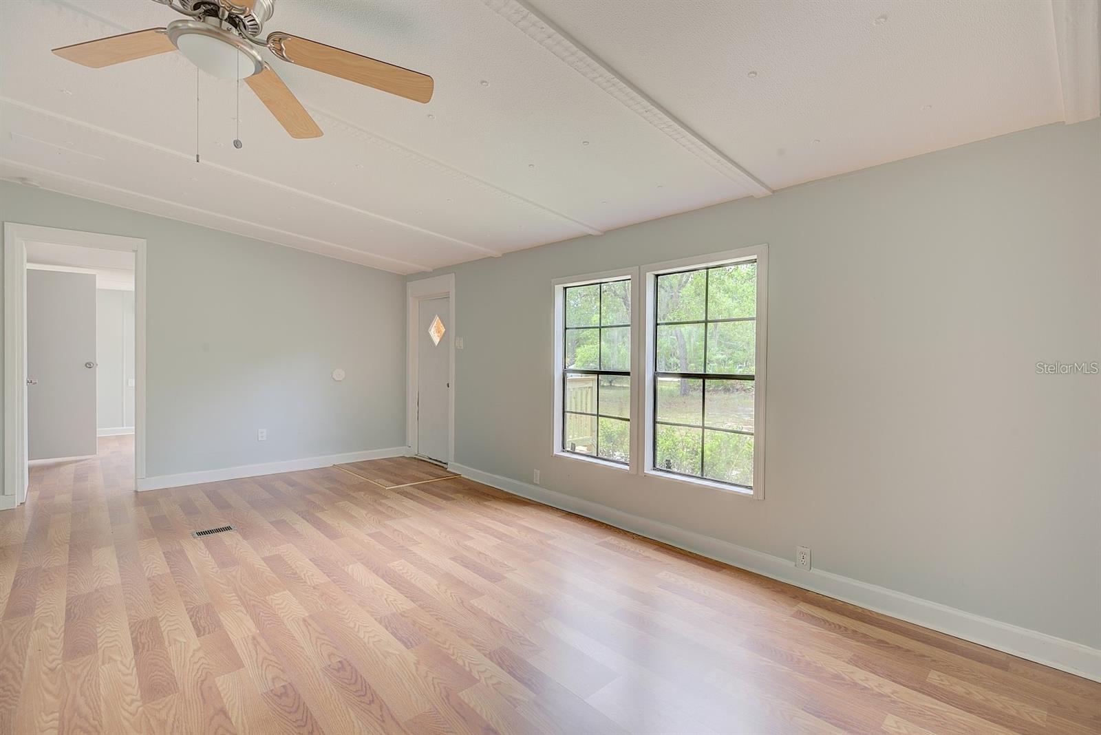 LEISURE ACRES UNIT 01 - Residential