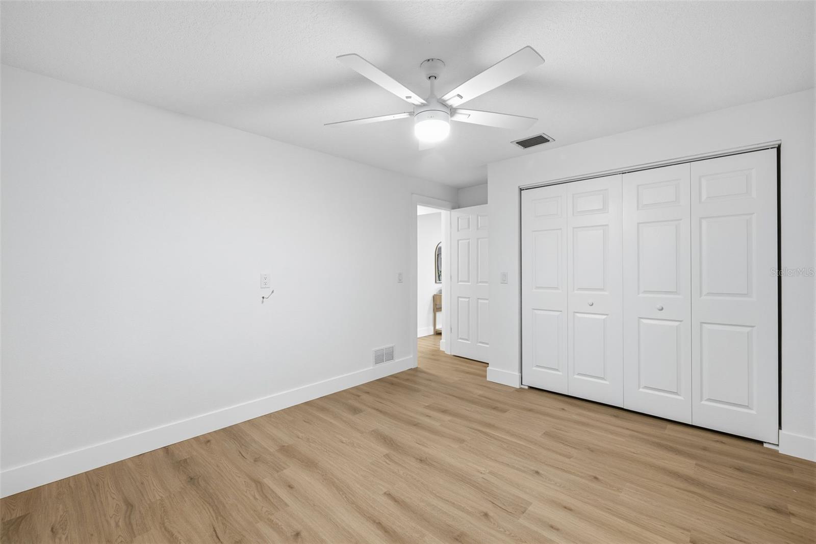 ARVIS CIRCLE - Residential