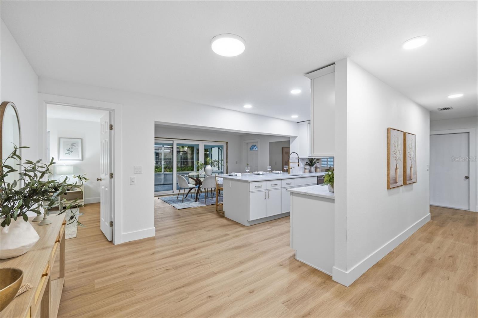 ARVIS CIRCLE - Residential