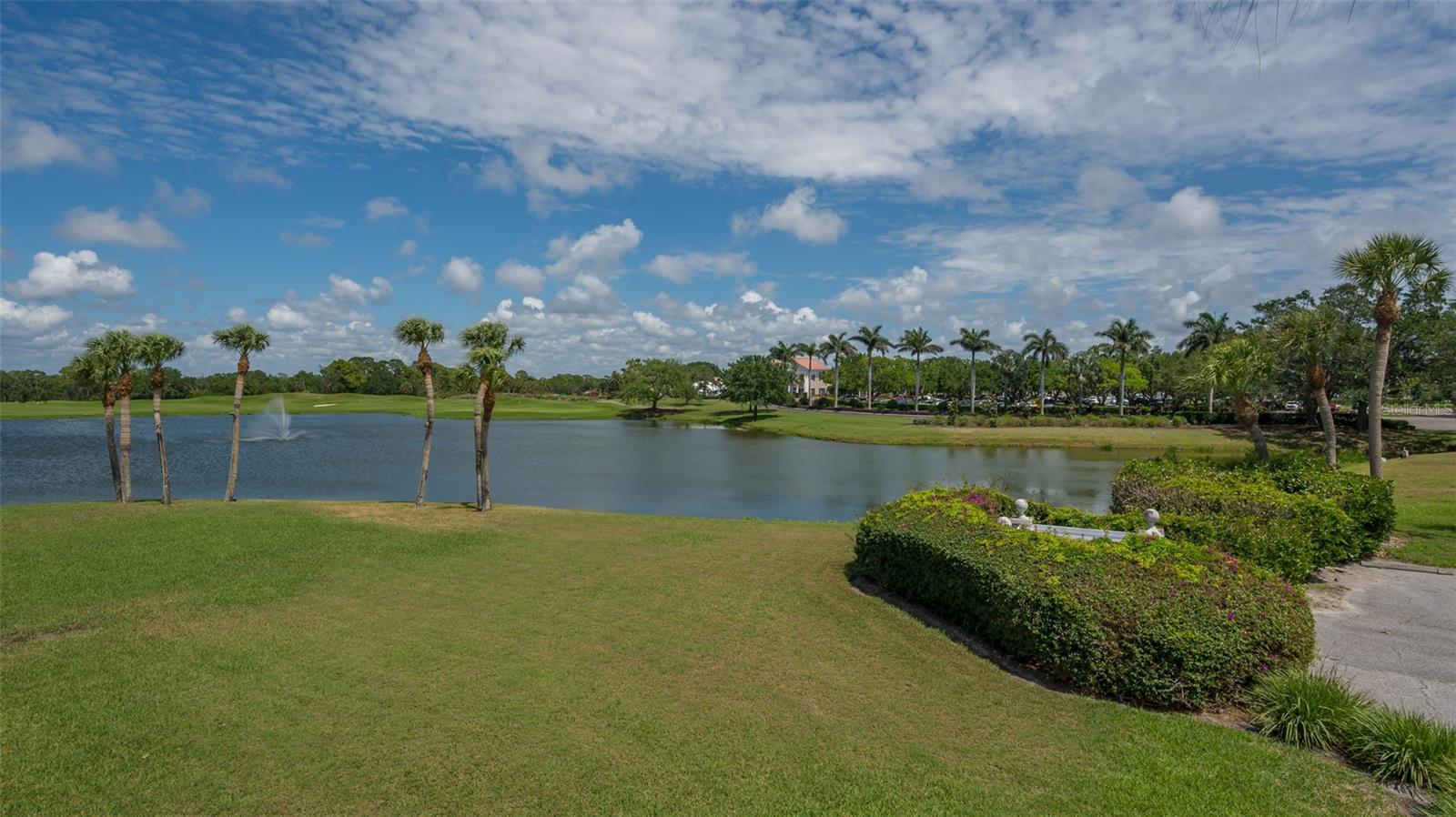 WINDSOR LODGE AT THE OAKS - Residential