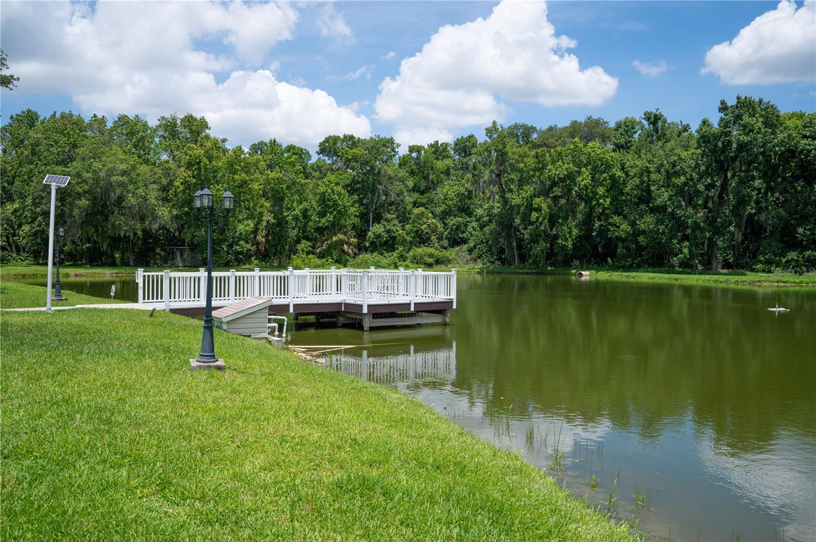 COLONNADES PH 02 - Residential