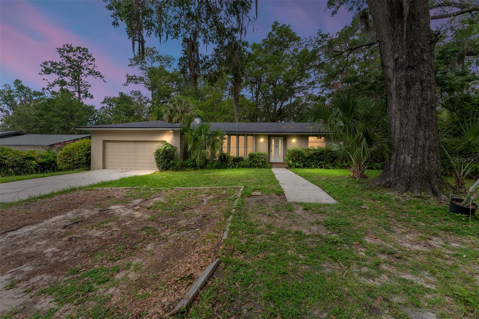 SIMMONS CRESTVIEW - Residential