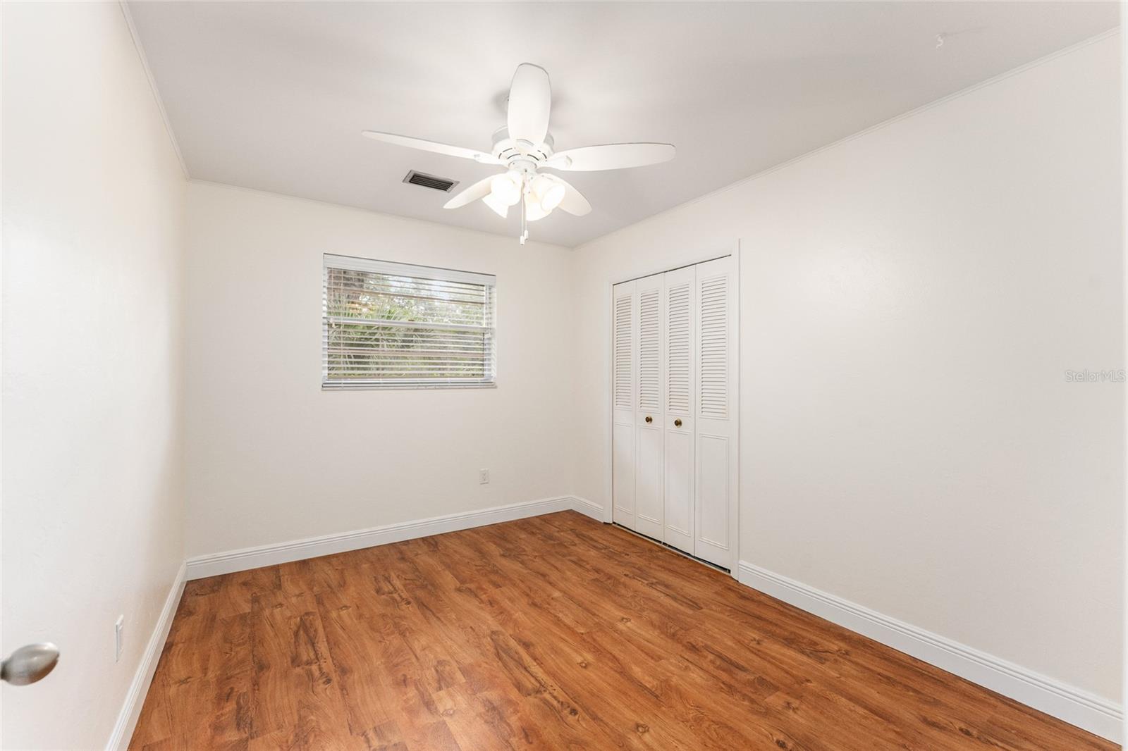 SIMMONS CRESTVIEW - Residential