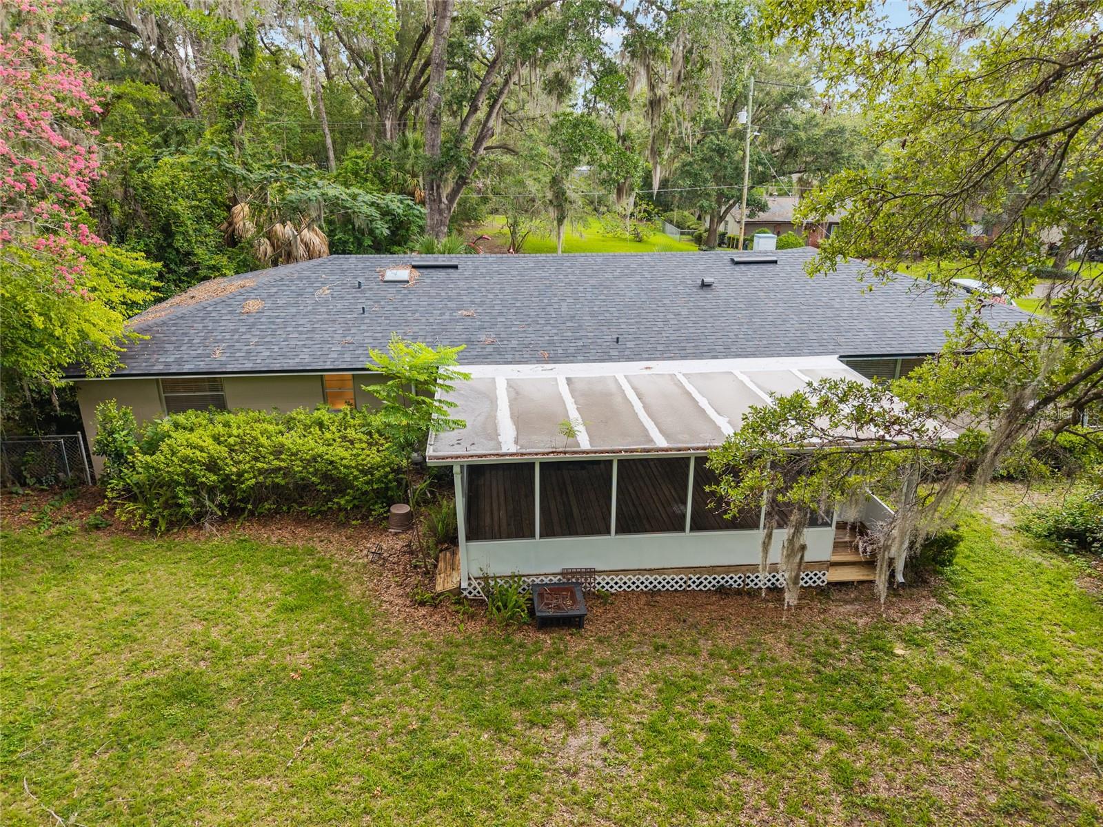 SIMMONS CRESTVIEW - Residential