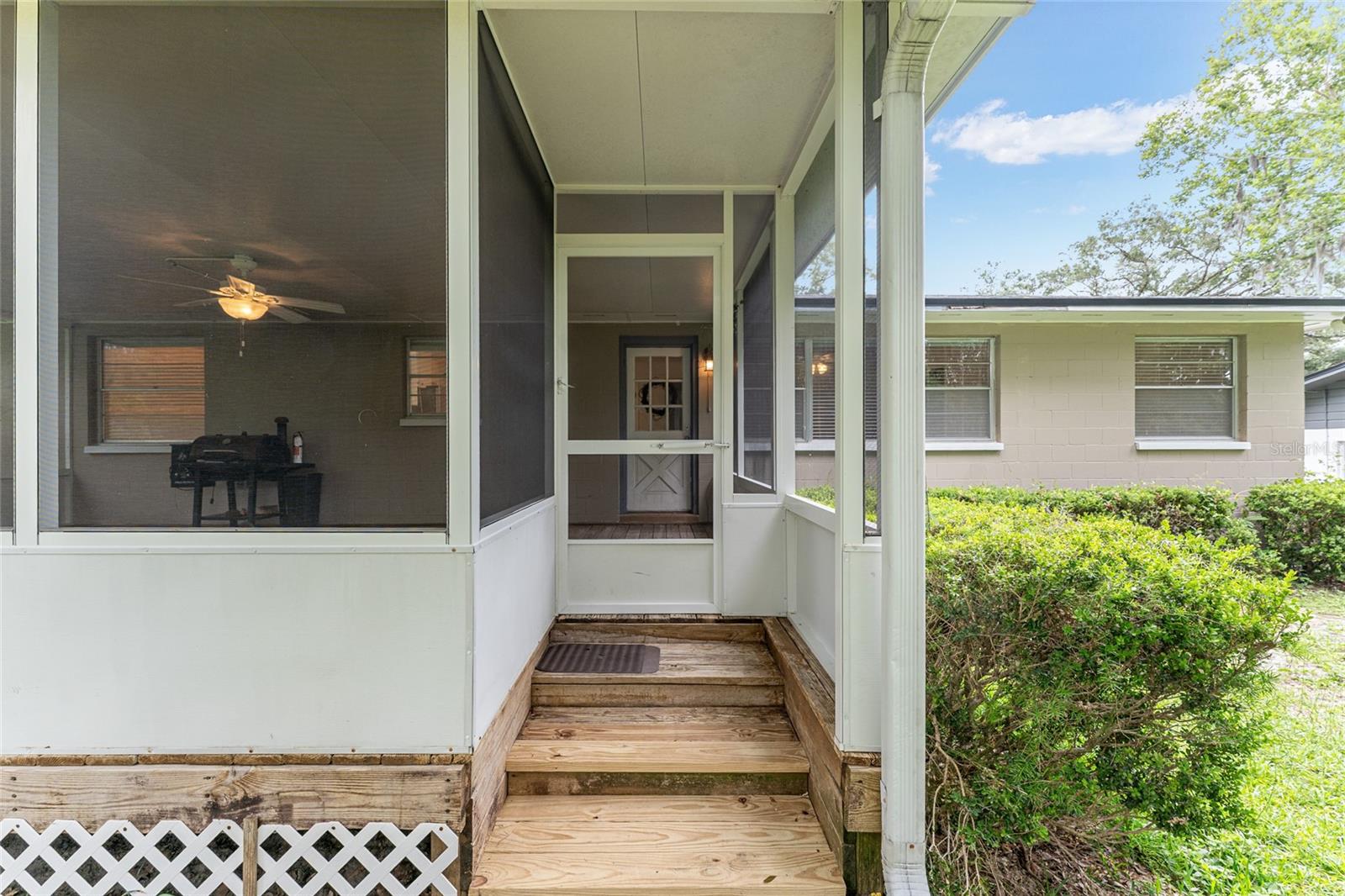 SIMMONS CRESTVIEW - Residential