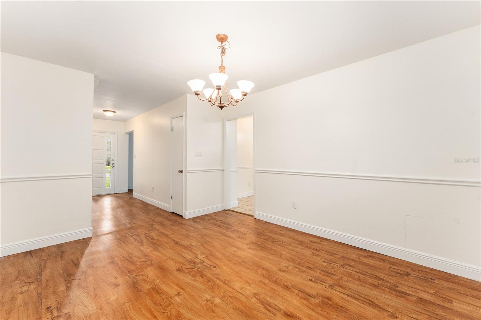 SIMMONS CRESTVIEW - Residential